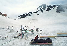 �����A���v�X����~