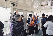 �����A���v�X����~