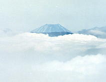 �����A���v�X����~