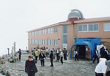 �����A���v�X����~